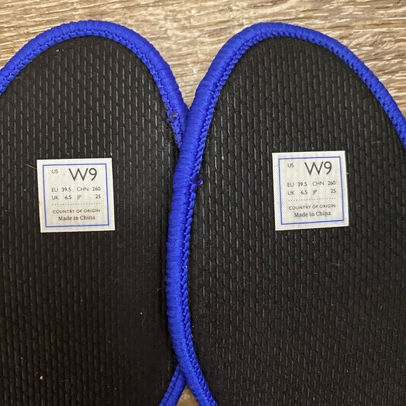 ROTHYS Red Camouflage  Round Toe Loafer Flats - Picture 5 of 9